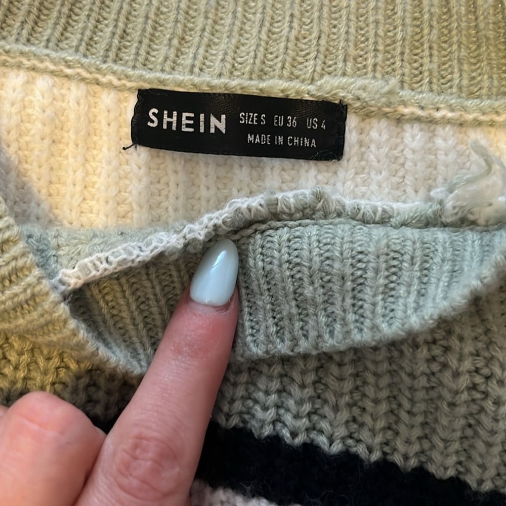 SHEIN Cropped Long Sleeve - S - Picture 2 of 2